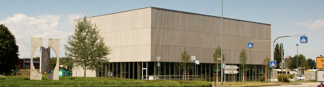 Hochschule Offenburg nimmt Innovationszentrum Energietechnik in Betrieb